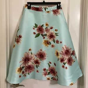 Forever 21 floral flare skirt, size XS